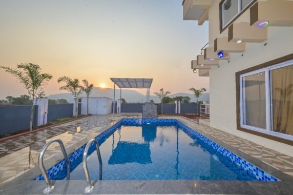 Kingston Villa 5BHK - Image 6