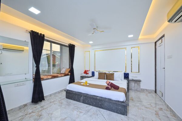 Royal Paradise 3BHK - Image 4