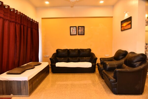 Golden Bungalow - Image 3