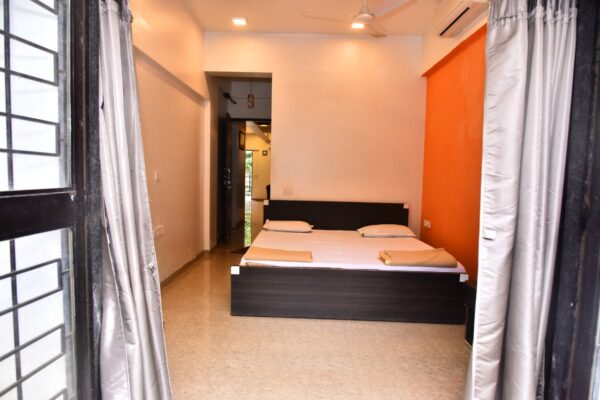 Golden Bungalow - Image 5