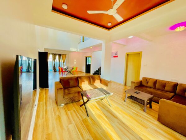 Shivani Villa 4BHK - Image 6