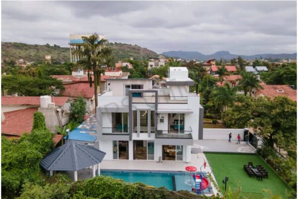 Premium 5BHK Private Villa - Image 9