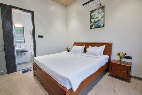 Shanti 6bhk Villa - Image 7