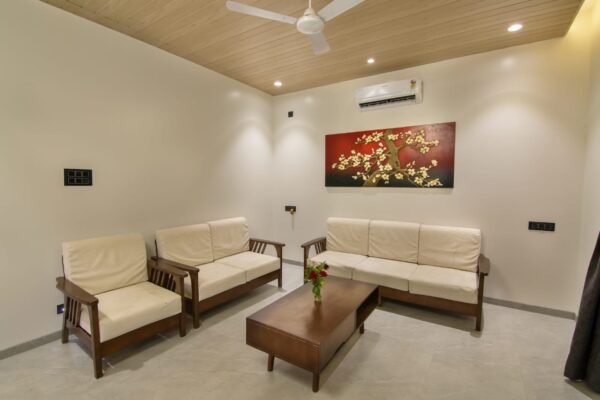 Shanti 6bhk Villa - Image 6