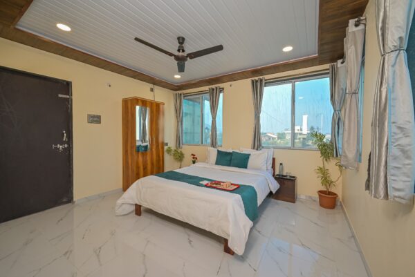 The Hilton Villa 2BHK - Image 5