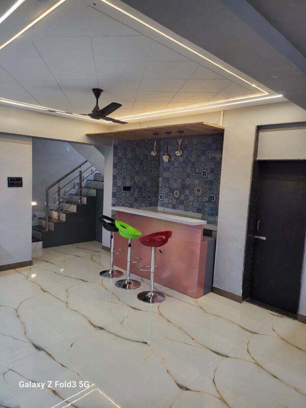 Retreat 4bhk - Image 2