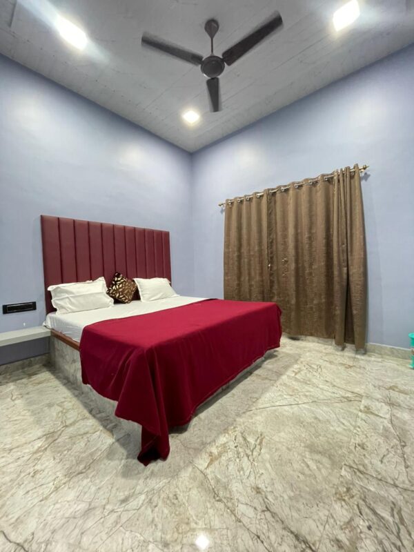 Retreat 4bhk - Image 6