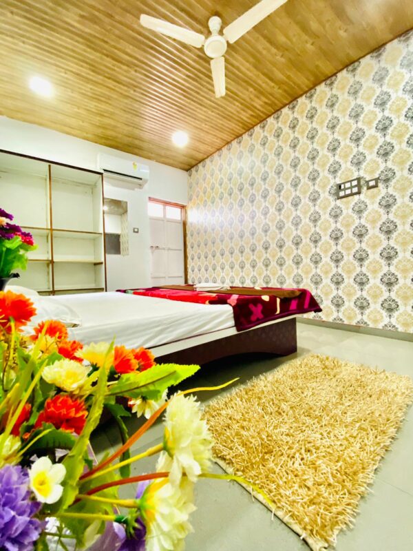 BTL House 5BHK - Image 5